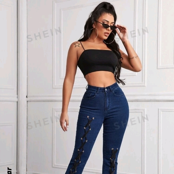 SHEIN - short black tank top - Picture 3 of 7